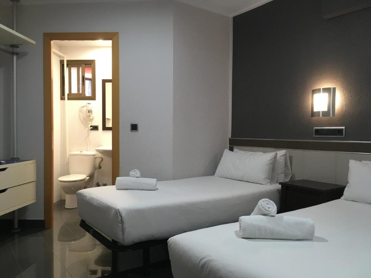 Hostal Levante Барселона Экстерьер фото